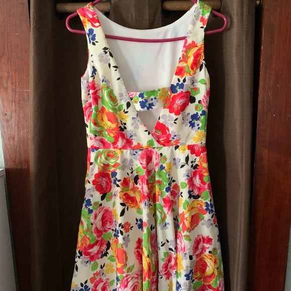 Betsey Johnson Floral Tea Dress - Picture 9 of 10